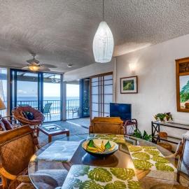 Oceanfront Kona Bali Kai Condo 310 - Pool, Laundry, WIFI, Beach Access