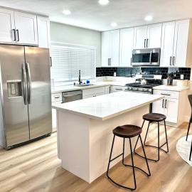 Cozy & Renovated 4-Bedroom Home - Perfect for Families & Groups Near the Las Vegas Strip