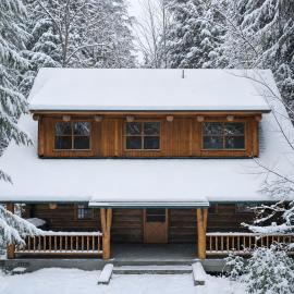 Creekside Log Cabin - Fireplace - Mt Hood