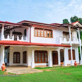 Nature Resort Polhena, hotel i Angulugaha