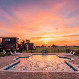 Wine Country Hot Tub, BBQ & Pool Near Wineries