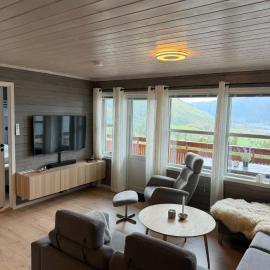 Stylish Bavallen apartment with mountain view!