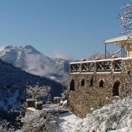 Agnantio studios & suites, hotell sihtkohas Lagadia