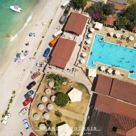 Camping Karavomilos, מלון בסאמי