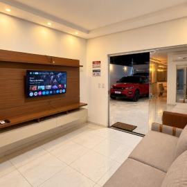 Casa Duplex Climatizado 3 Quartos com Garagem e Area de Churrasco