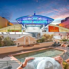 Poolside Holiday Apartment - Ocean View Rooftop