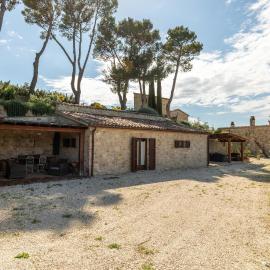 Nice Home In Petroro With Wifi