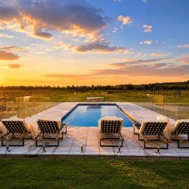 Soldiers Cottage picturebook vineyard home, hotel a Bulga