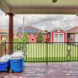 Luxury Estate- Private Yard • 2 King Beds