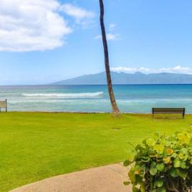 Beachfront • Pool + Hot Tub • Pickleball, Tennis