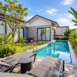 Brand New 3BR Villa Orasa Near Robinson Thalang