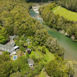 Maruia River Retreat, hotel i Shenandoah