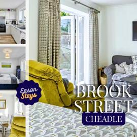 Stylish Cheadle House with King Bed, Garden and Parking, Hosted by Eason Stays