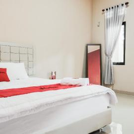 RedDoorz Syariah near Hajimena Lampung