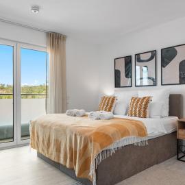 Penthouse mit Parkplatz und Terrasse, 15 Min von Köln HBF