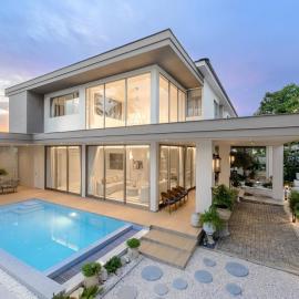 Sarana Pool Villas, Hotel in Ban Na Pho