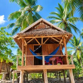 Tarafudin Bungalow, hotel a Fam