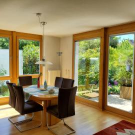 Helle 120 qm Wohnung mit Terrasse und Gartenblick
