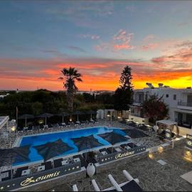 Zoumis Residence, hotell sihtkohas Naousa