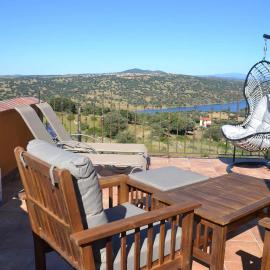 Casa rural & SPA Mirador Sierra de Gredos, Hotel in Guijo de Ávila
