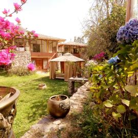 Villa Valle Sagrado, Vistas catarata, montañas, Jacuzzi – hotel w mieście Calca
