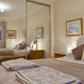Sea Views No 38, hotel i Cayton