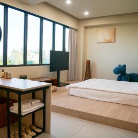 Sunshine Hotel