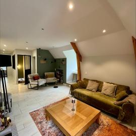 Appartement rénové avec 3 chambres
