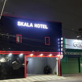 Hotel Skala - Estacionamento Próprio no Local - 1 km Parque Antônio Pezzolo e 700 métros da Estação de Trem Prefeito Saladino