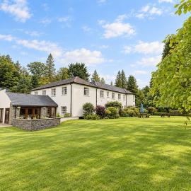 Nant Ddu Lodge Hotel & Spa by Belvilla、マーサー・ティドビルのホテル