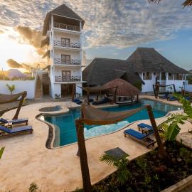 Faro Resort