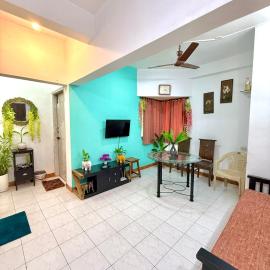 Tranquil Guest House ll 2 BHK ll Garden ll WiFi ll TV