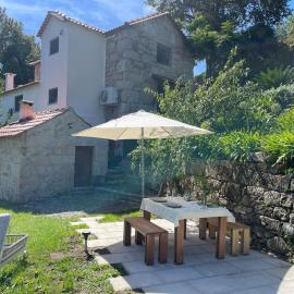 Casa de São Lourenço do Douro