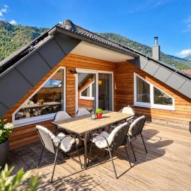 PLÅTZHIRSCH Apartments Winterurlaub mit Kärntner SKIPASS-VORTEIL, хотел в Добриах