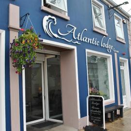 Atlantic Lodge, Main Street Ardara, hotel din Ardara