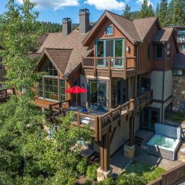Luxe 4BR 3 Min Walk to Northstar Village Hot Tub