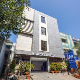 Monday Hotels Rajahmundry