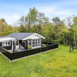 4 star holiday home in Hemmet, Hotel in Falen