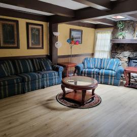 ranch 5 minutes to Stone Mountain Park, hotel di Gunung Stone