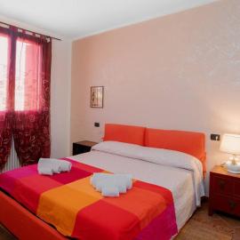Parisi Cerese Borgo Virgilio a 5 minuti da Mantova, hotel din Virgilio