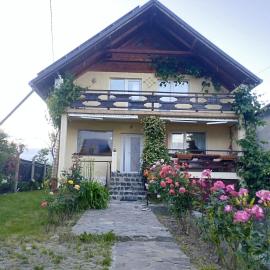 Vila CĂRĂRILE MUNȚILOR ZĂRNEȘTI BRAN