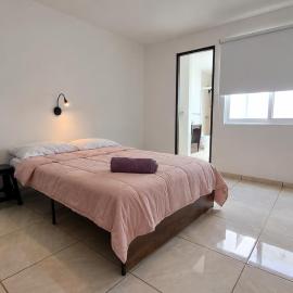 Kittys Guest Budget English House Accomodation Juriquilla Queretaro