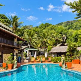 Boomerang Village Resort Kata, Hotel in Strand Kata