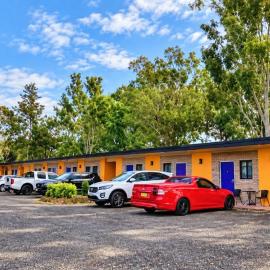 All Seasons Country Lodge, מלון בטארי