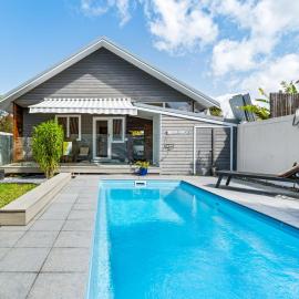 Mullum Oasis - Cute cottage with pool - central