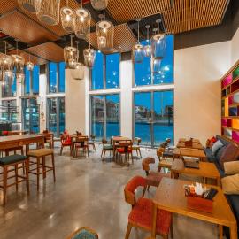 Wink Tuy Hoa Beach, Unscripted by Hyatt - 24 Hours stay, hotel di Tuy Hoa