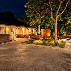 Pájer Plázs & Resort, viešbutis mieste Diomaendrėdas