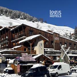 Logis Hôtel Le Cairn、レ・デュー・アルプのホテル