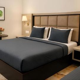 Hotel Silver Leaf