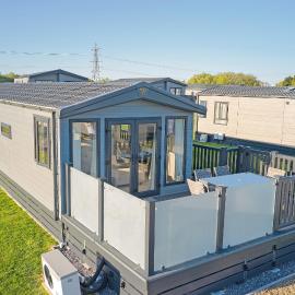 Green Hill Farm Holiday Village, hotel i Landford